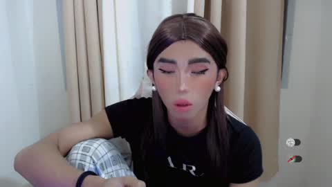 Snapshot of hot_khianna chatting on 07/22/26, 05:38 Khianna online show from 07/22/26, 05:38