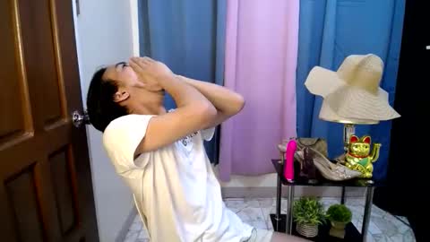 Snapshot of hot_kianxx chatting on 05/24/26, 05:40 hot_kianxx online show from 05/24/26, 05:40