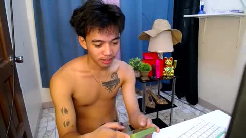 Snapshot of hot_kianxx chatting on 06/07/26, 12:48 hot_kianxx online show from 06/07/26, 12:48