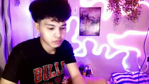 mark online show from 07/08/26, 01:54
