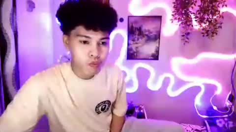 mark online show from 07/10/26, 11:02