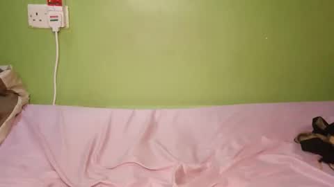 hot_latifah online show from 12/04/25, 09:56