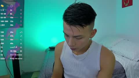Snapshot of hot_latin_temptation chatting on 05/15/26, 10:44 Alejandro online show from 05/15/26, 10:44