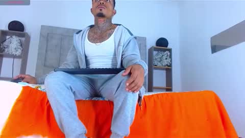 SEXY COUPLE  online show from 02/02/26, 12:48