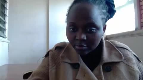 Linah online show from 11/14/25, 09:52