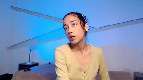 Alana online show from 12/22/25, 09:12