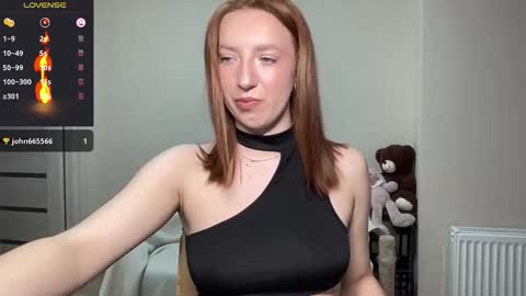 Lina online show from 11/08/25, 08:07