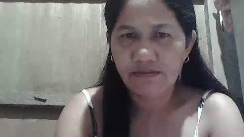 Snapshot of hot_mama09 chatting on 05/11/26, 09:23 hotmama online show from 05/11/26, 09:23