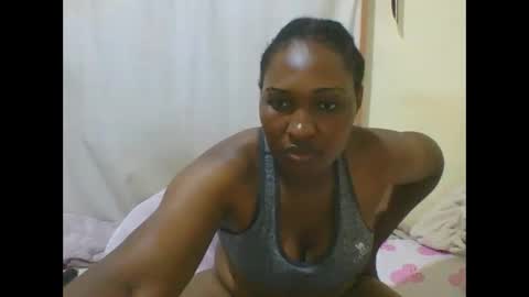 Snapshot of hot_masha chatting on 05/21/26, 07:10 hot_masha online show from 05/21/26, 07:10