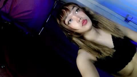 hot_moma69 online show from 04/09/26, 10:09