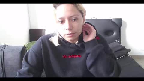 Snapshot of hot_mommymia chatting on 02/26/25, 12:36 Mia online show from 02/26/25, 12:36