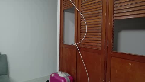 Snapshot of hot_mommymia chatting on 11/23/25, 03:06 Mia online show from 11/23/25, 03:06