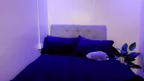 Snapshot of hot_natashia chatting on 08/04/26, 01:14 Hot CrisssXCX online show from 08/04/26, 01:14