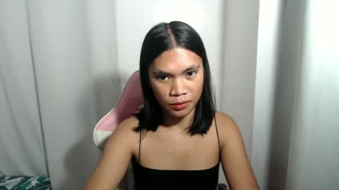 Snapshot of hot_pauline chatting on 06/14/26, 02:24 hot_pauline online show from 06/14/26, 02:24