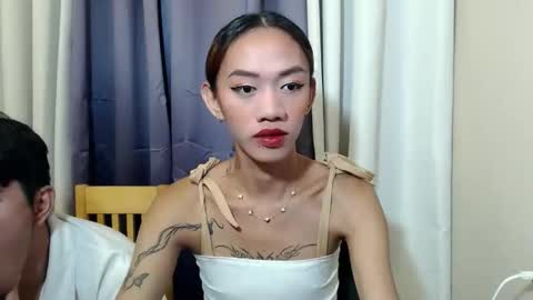 hot_petit69 online show from 02/11/26, 12:21