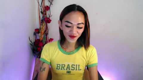 hot_petit69 online show from 02/20/26, 03:45