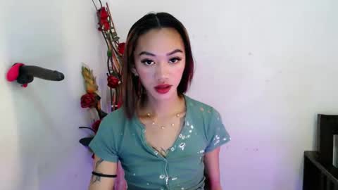 hot_petit69 online show from 02/26/26, 10:03