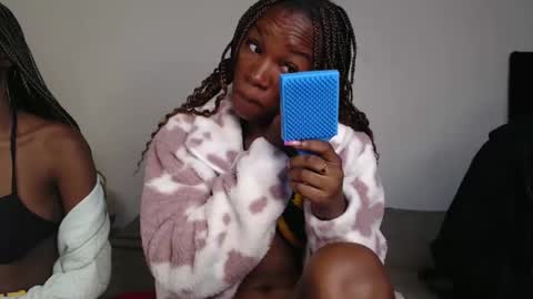 Hot petite online show from 12/04/24, 03:37