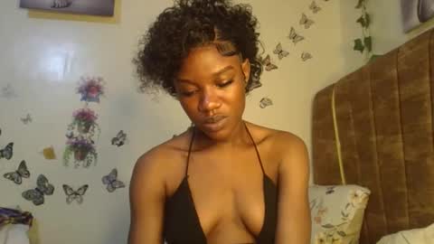 hot petite100 online show from 04/24/26, 07:05