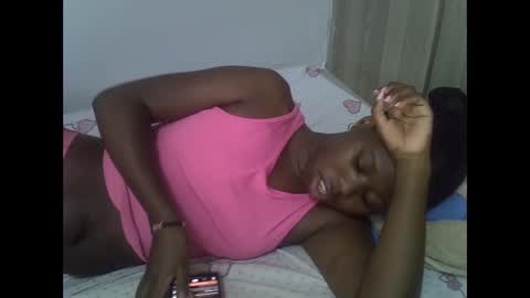 Snapshot of hot_petra2 chatting on 05/20/26, 11:11 Daddys doll online show from 05/20/26, 11:11