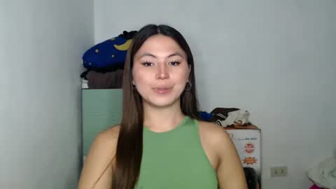 Nikki  online show from 04/25/26, 04:04