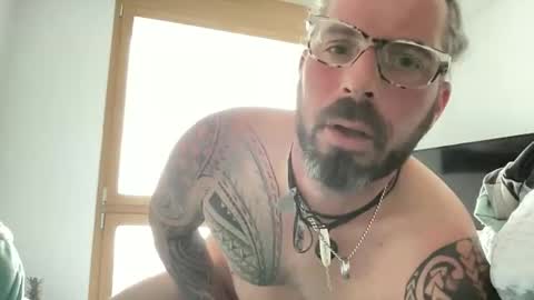 letmedoo2 online show from 02/16/26, 02:35