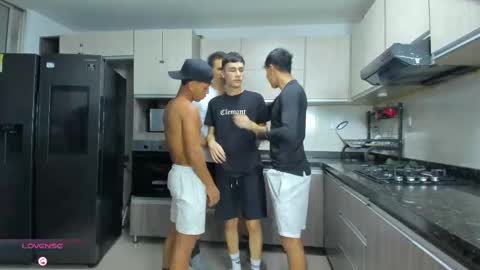 Vanesa Oliver and Andrew online show from 09/30/25, 11:10