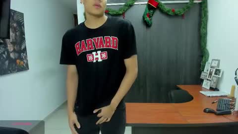 Snapshot of hot_sexmature chatting on 01/12/26, 11:21 Vanesa Oliver and Andrew online show from 01/12/26, 11:21