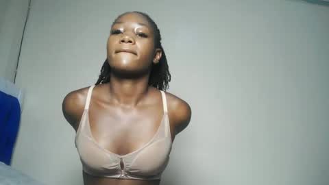 Snapshot of hot_sexxxy_girl chatting on 07/16/26, 03:12 Milly online show from 07/16/26, 03:12