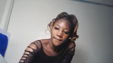 Snapshot of hot_sexxxy_girl chatting on 07/20/26, 02:15 Milly online show from 07/20/26, 02:15