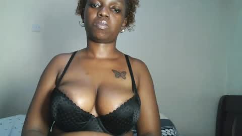 Snapshot of hot_sexxy_baby chatting on 06/16/26, 02:52 hot_sexxy_baby online show from 06/16/26, 02:52