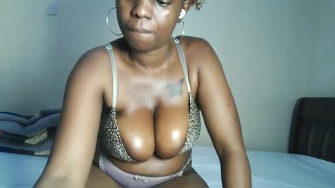 Snapshot of hot_sexxy_baby chatting on 06/19/26, 12:53 hot_sexxy_baby online show from 06/19/26, 12:53