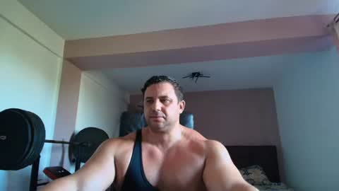 Snapshot of hot_stefano1 chatting on 08/01/26, 02:27 Stefano.. online show from 08/01/26, 02:27
