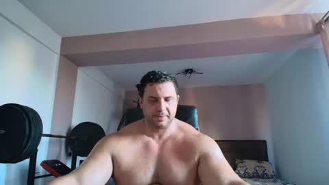 Snapshot of hot_stefano1 chatting on 08/02/26, 04:11 Stefano.. online show from 08/02/26, 04:11