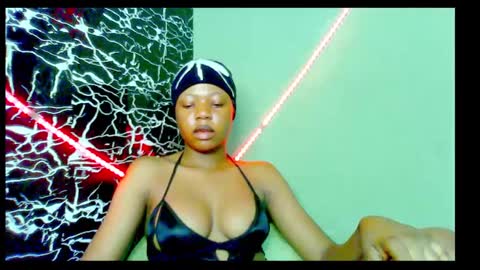 Stella online show from 01/07/25, 05:20