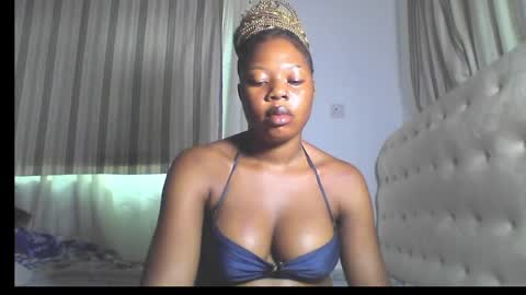 Snapshot of hot_stellaa chatting on 06/05/26, 07:03 Stella online show from 06/05/26, 07:03
