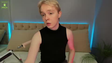 Snapshot of hot_twinkboy chatting on 02/18/25, 03:21 hot_twinkboy online show from 02/18/25, 03:21