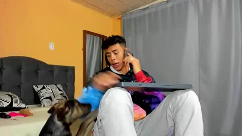 hot_twinks83 online show from 02/13/25, 12:57