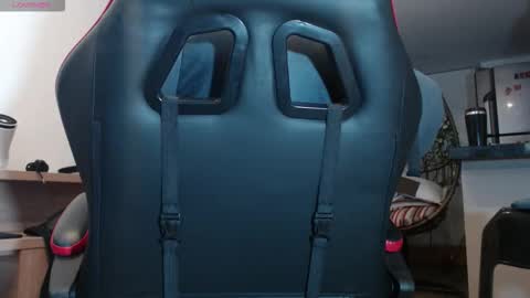 hot_twinks83 online show from 10/14/25, 12:11