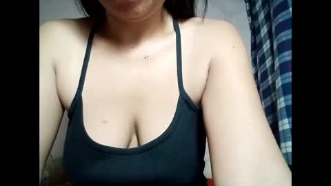 Snapshot of hot_warrios247 chatting on 02/08/25, 11:24 hot_warrios247 online show from 02/08/25, 11:24