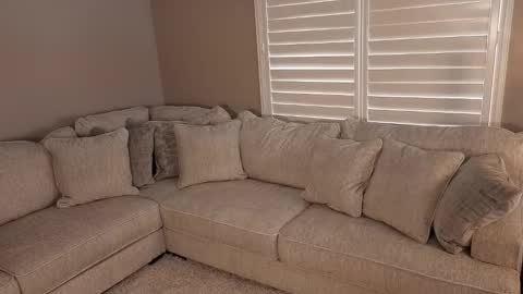 Hot Wife    hotwife sexy new milf highclass brunette bigboobs natural mature online show from 02/15/26, 07:32