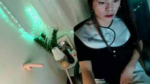 Snapshot of hot_yanna143 chatting on 04/01/26, 10:38 Yanna online show from 04/01/26, 10:38