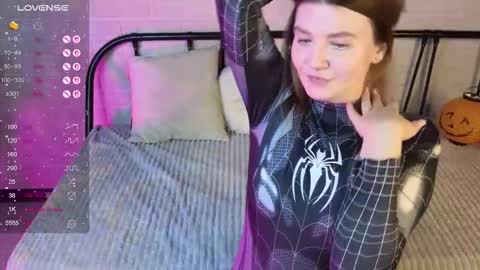 hotaleksaa online show from 11/06/25, 02:12