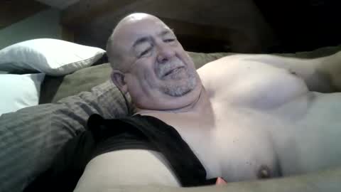 Snapshot of hotandhornyxxx1 chatting on 12/04/24, 08:18 Hot and Horny online show from 12/04/24, 08:18