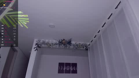 Snapshot of hotay_ chatting on 01/12/25, 02:24 Andrew xdres08 online show from 01/12/25, 02:24
