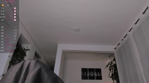 Snapshot of hotay_ chatting on 10/02/25, 01:45 Andrew xdres08 online show from 10/02/25, 01:45