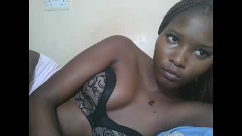 love online show from 10/12/25, 06:40