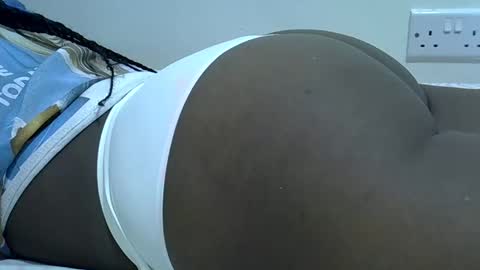 hotberry_7 online show from 02/19/26, 06:59