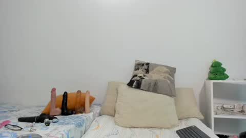 HotBlonde47 online show from 12/04/25, 12:14