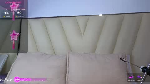 Snapshot of hotboy21_ chatting on 10/12/25, 04:00 hotboy21_ online show from 10/12/25, 04:00